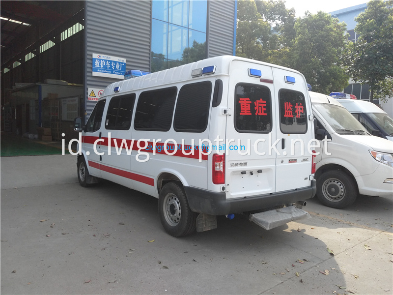 Jmc Ambulance 3